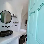 Naxos Cave ستيليدا