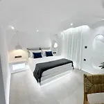 Naxos Cave Apartment