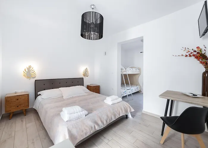 Naxos Cave 斯泰里达